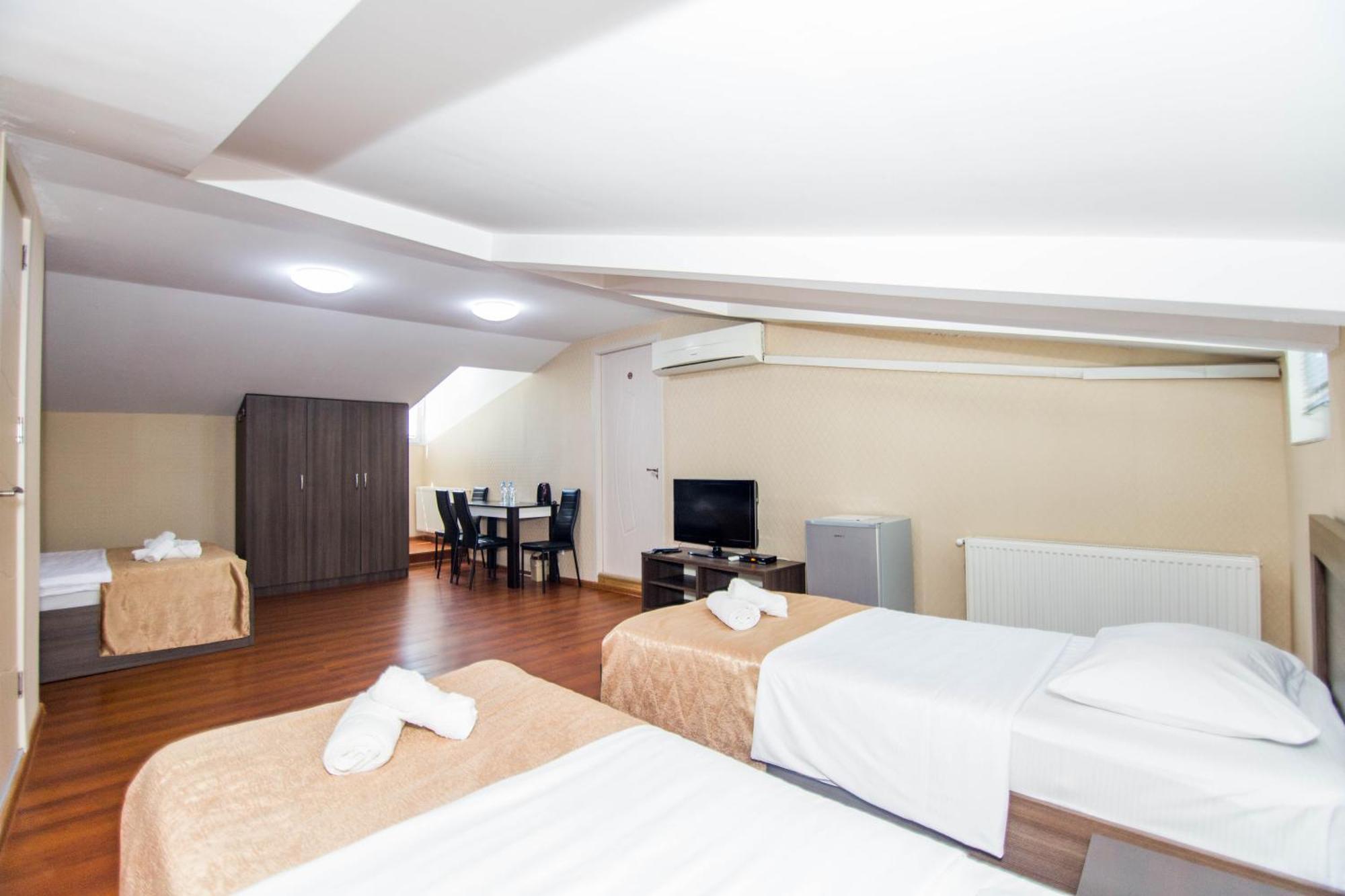 Hotel Care Inn Tbilisi Eksteriør bilde