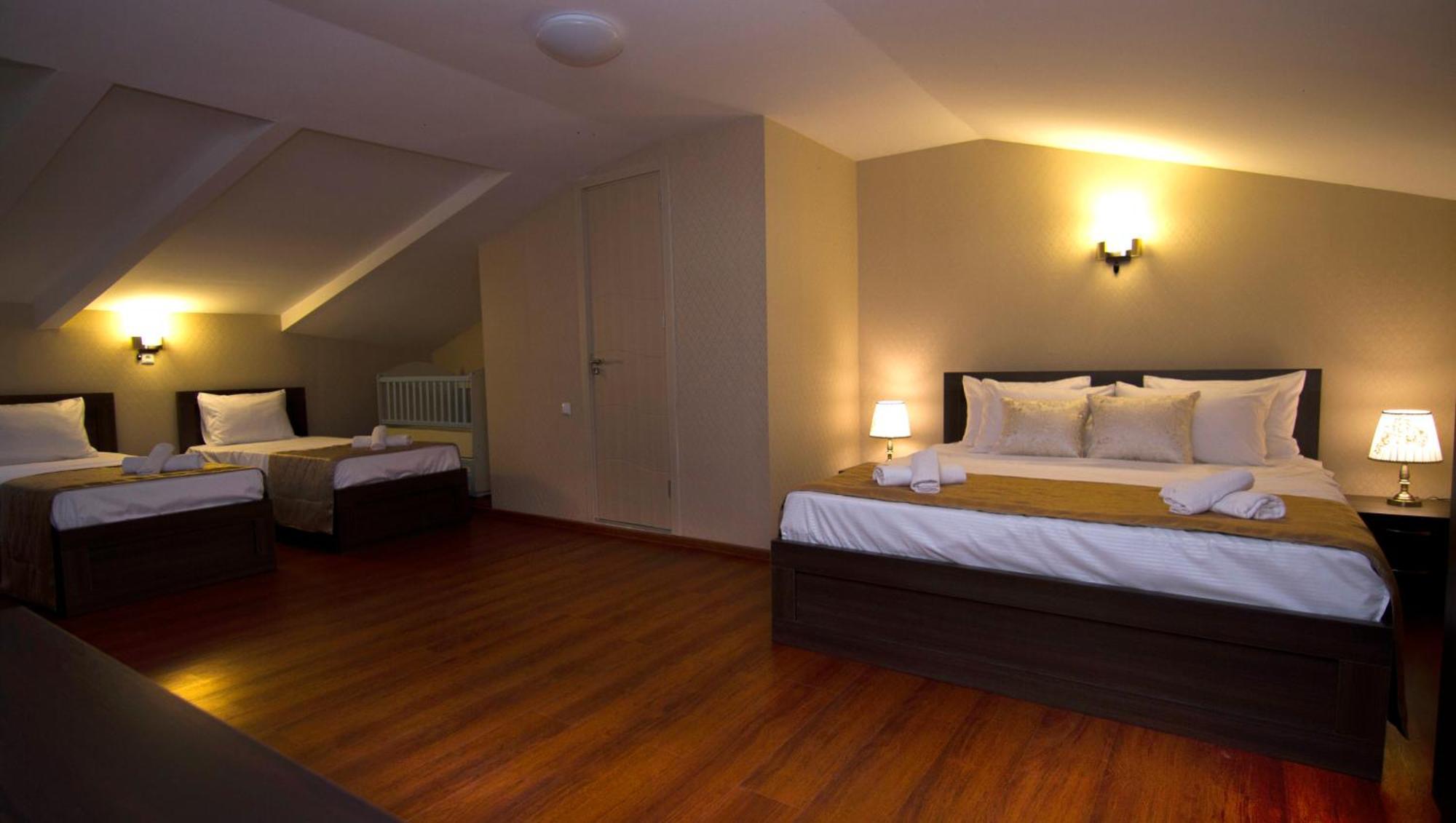Hotel Care Inn Tbilisi Eksteriør bilde